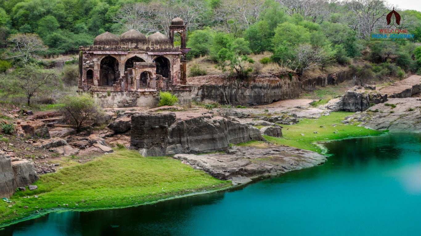 Golden Triangle Tour with Bharatpur and Ranthambore 8D