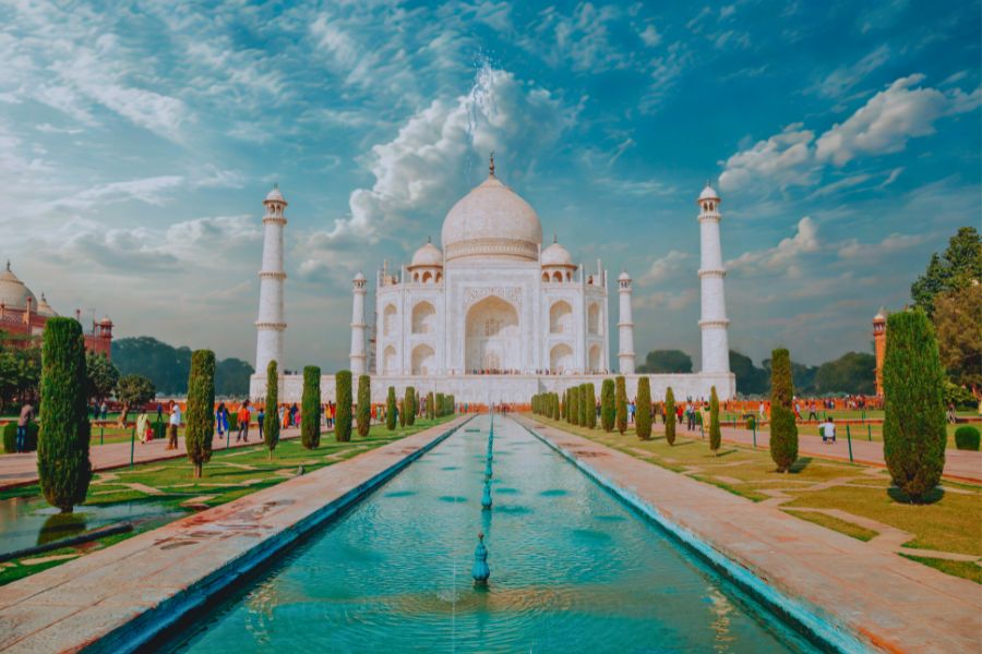 Same Day Agra Trip By Car from Delhi – 1 D
